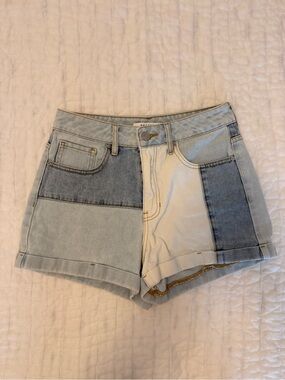 PacSun Mom Short Patchwork Denim Shorts Size 26